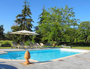 Domaine du Pégulier Piscine